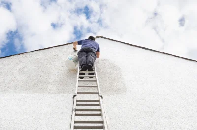 Peinture extérieure à Prades-d'Aubrac — façades et ravalement